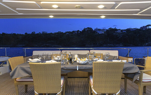 Annemarie CustomLine 97 Ferretti (10)