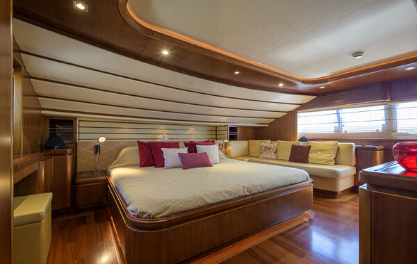 Annemarie CustomLine 97 Ferretti (16)