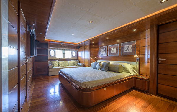 Annemarie CustomLine 97 Ferretti (18)