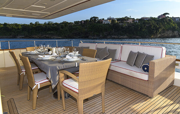 Annemarie CustomLine 97 Ferretti (8)