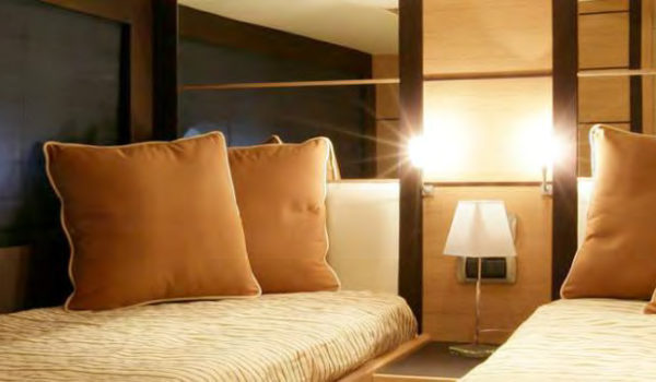 SUSY-Abacus62-guestcabin