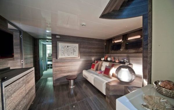 cerri_102_lower_salon_1-768x510