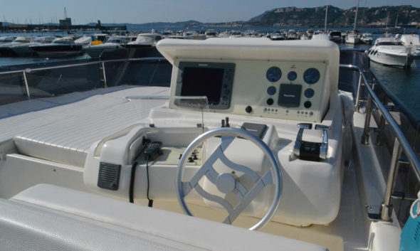 VIVA-Ferretti-592-13