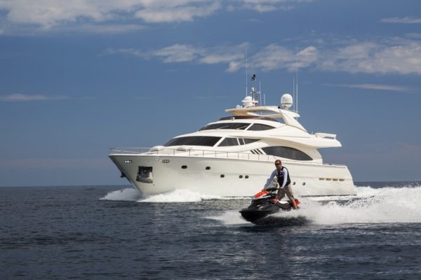 ferretti881_sans_abri (3)