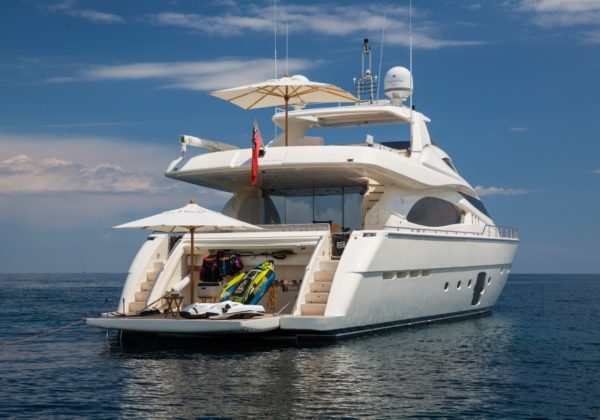 ferretti881_sans_abri (4)