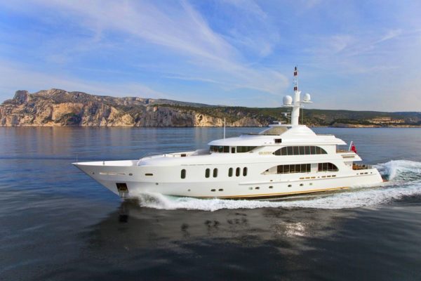 Motor Yacht Sensation (1)