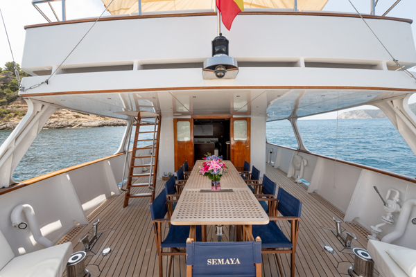 Semaya_navetta31_aftdeck2